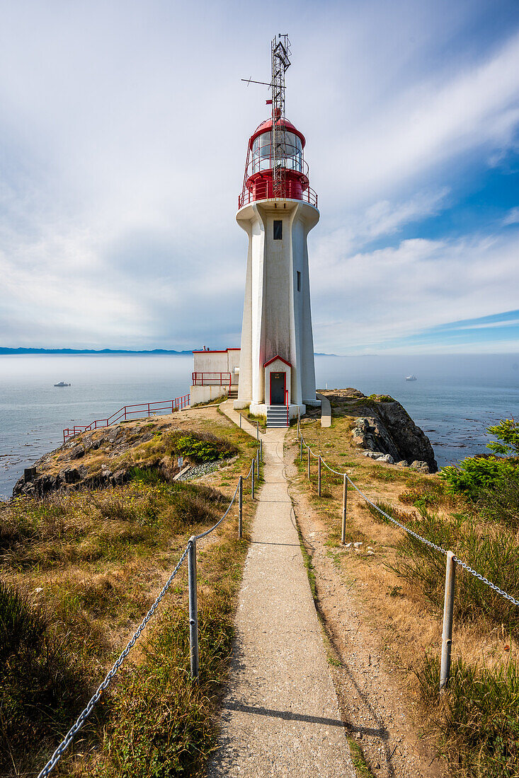 Leuchtturm als Navigationshilfe; Kanada, British Columbia, Vancouver Island