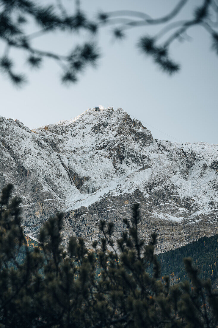 Atmospheric pictures from Eibsee in autumn