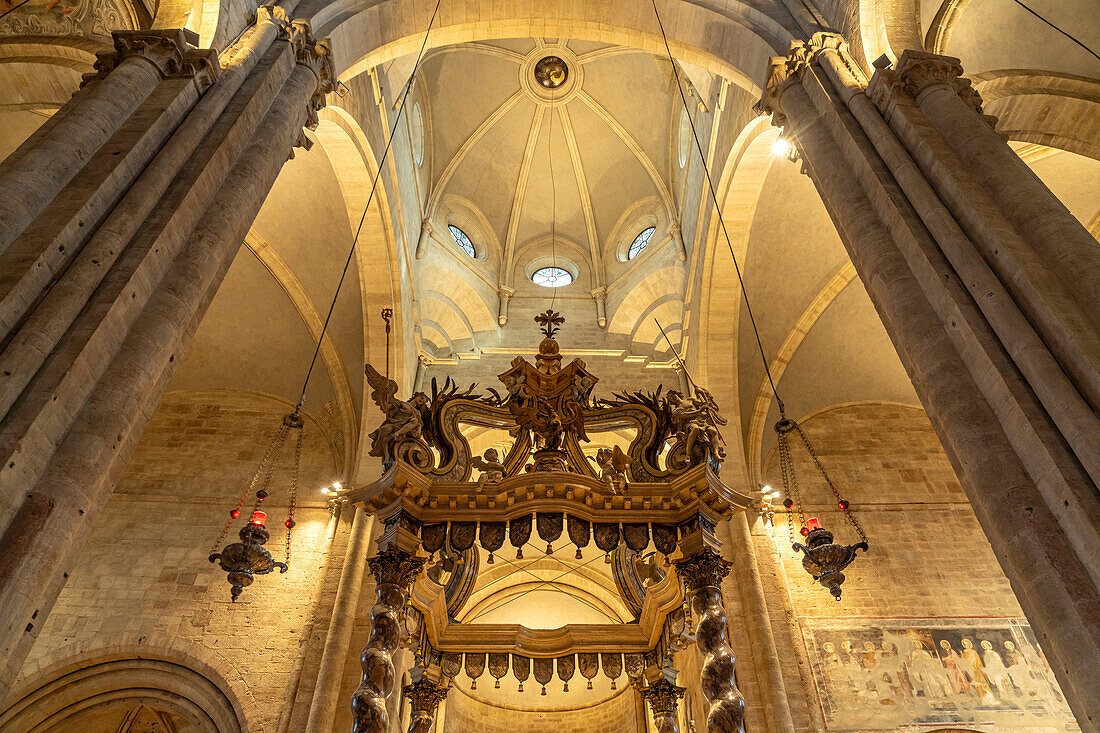 Interior of Trento Cathedral or San Vigilio Cathedral, Trento, Trentino, Italy, Europe