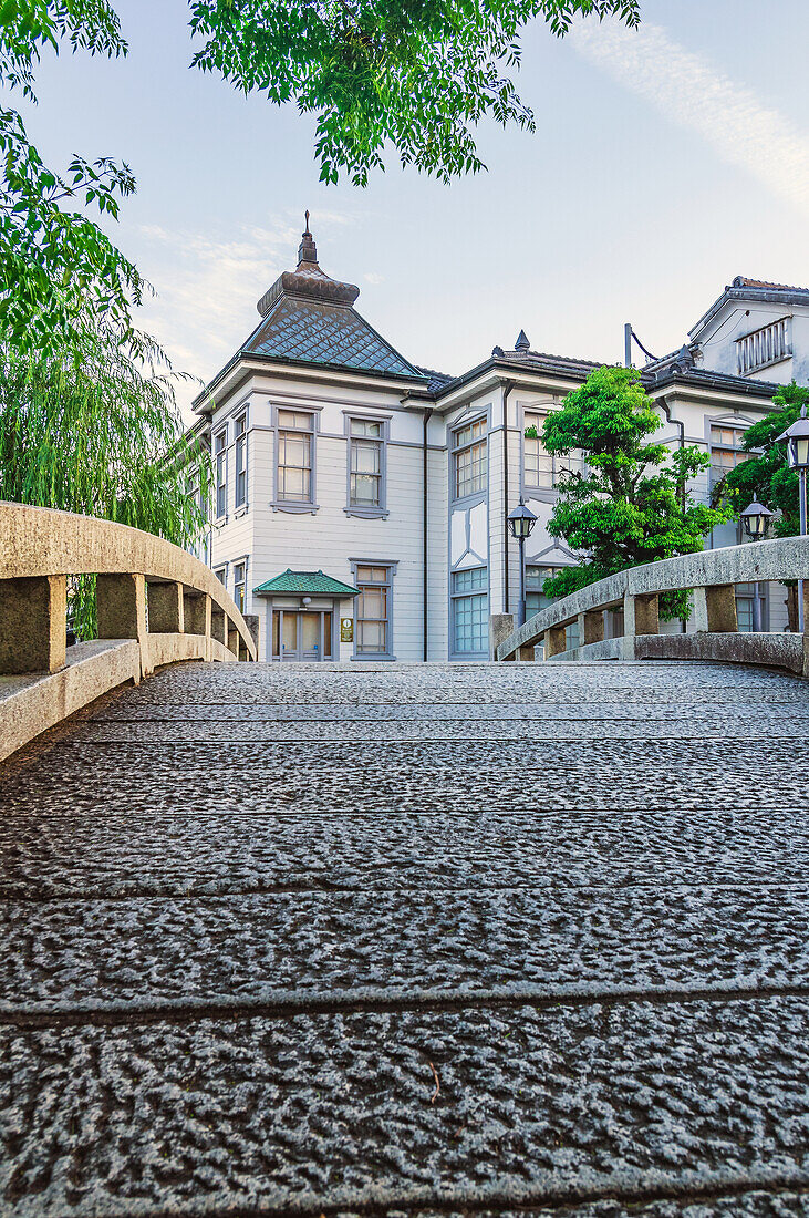 Kurashiki ist eine Großstadt in der Präfektur Okayama und der ehemaligen Provinz Bitchū auf Honshū, der Hauptinsel von Japan.