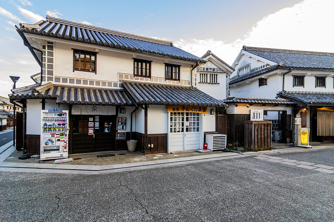 Kurashiki is a large city in Okayama Prefecture and the former Bitchū Province on Honshū, the main island of Japan.