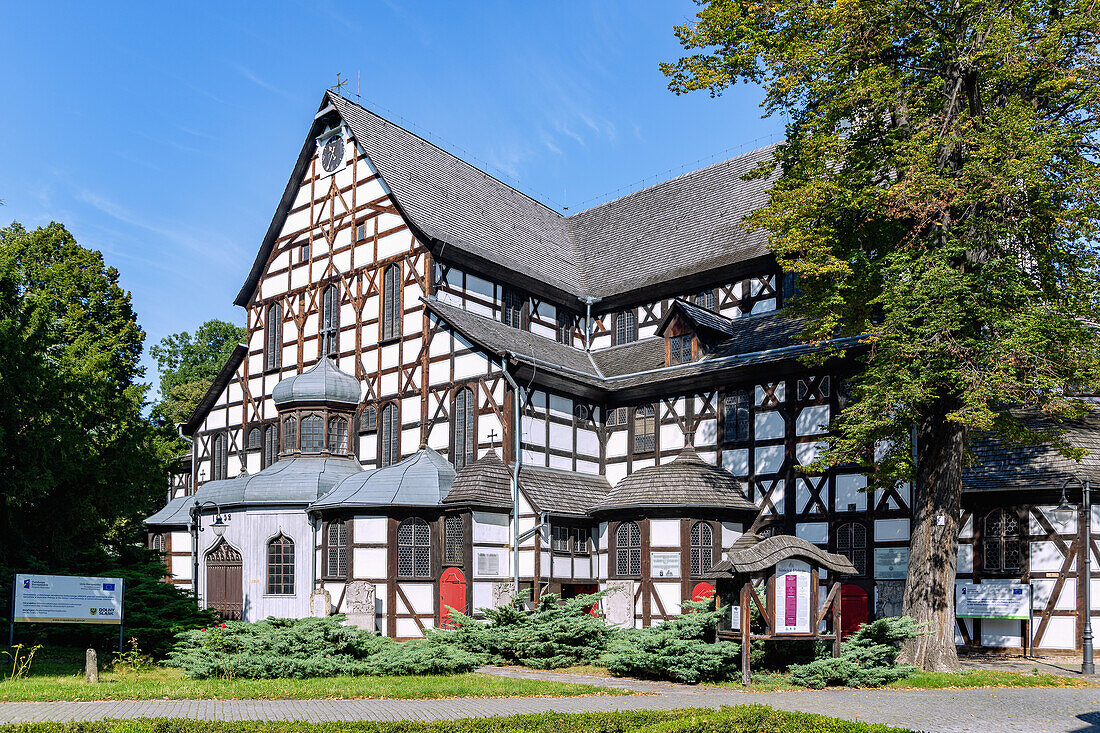 Evangelische Friedenskirche zur heiligen Dreifaltigkeit (Kościół Pokoju; Kosciol Pokoju) am Friedensplatz (Plac Pokoju) in Świdnica (Schweidnitz, Swidnica) in der Woiwodschaft Dolnośląskie in Polen