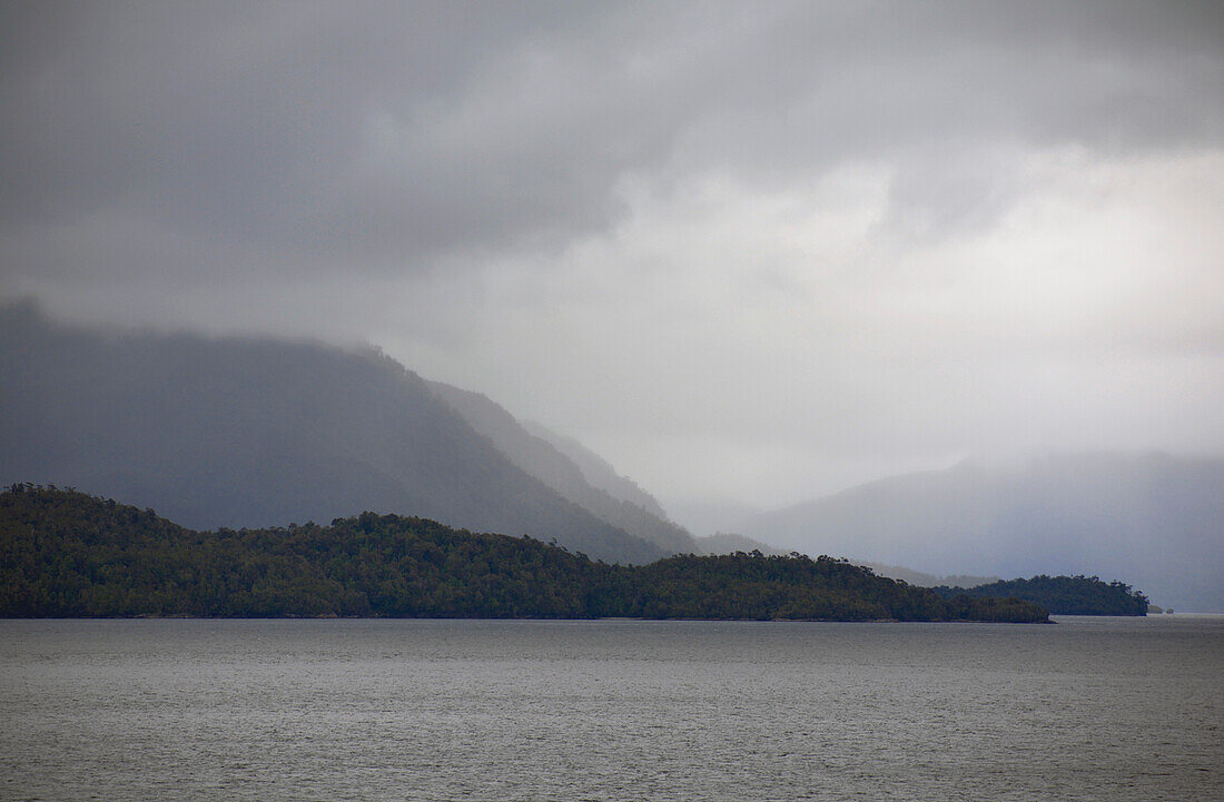 Chile; Southern Chile; Aysen region; Mountains of the southern Cordillera Patagonica; on the Navimag ferry through the Patagonian fjords; Mountain landscape between Canal Polluche and Puerto Aguirre