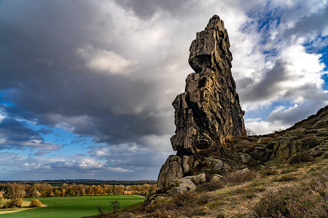 Die Felsformation Teufelsmauer im Landkreis Harz bei Thale und Weddersleben, Sachsen-Anhalt, Deutschland