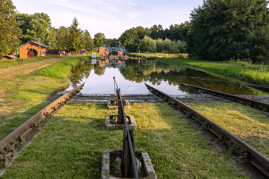 Oberlandkanal (Oberlandkanal, Kanał Elbląski) with shipping railway Pochylnia Kąty (Katy) in Masuria (Mazury) in the Warmińsko-Mazurskie Voivodeship in Poland