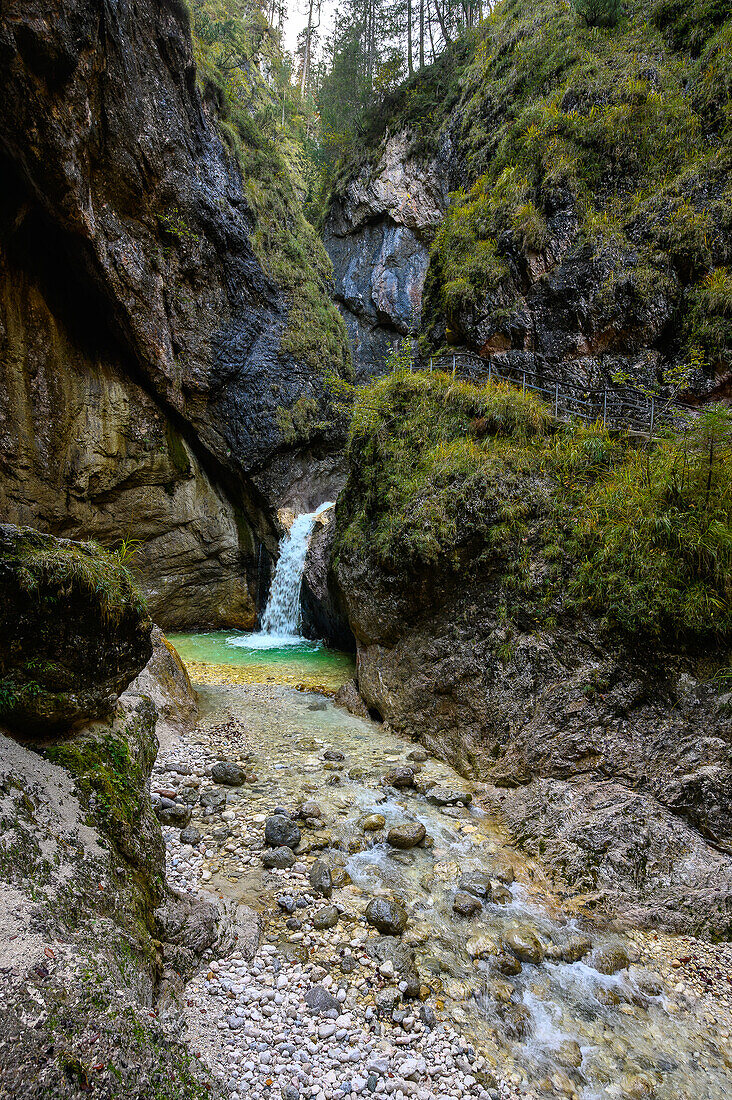 Hiking in the gorge, Almbach, Almbachlamm, gorge, canyon, gorge, Berchtesgaden National Park, Berchtesgaden Alps, Upper Bavaria, Bavaria, Germany