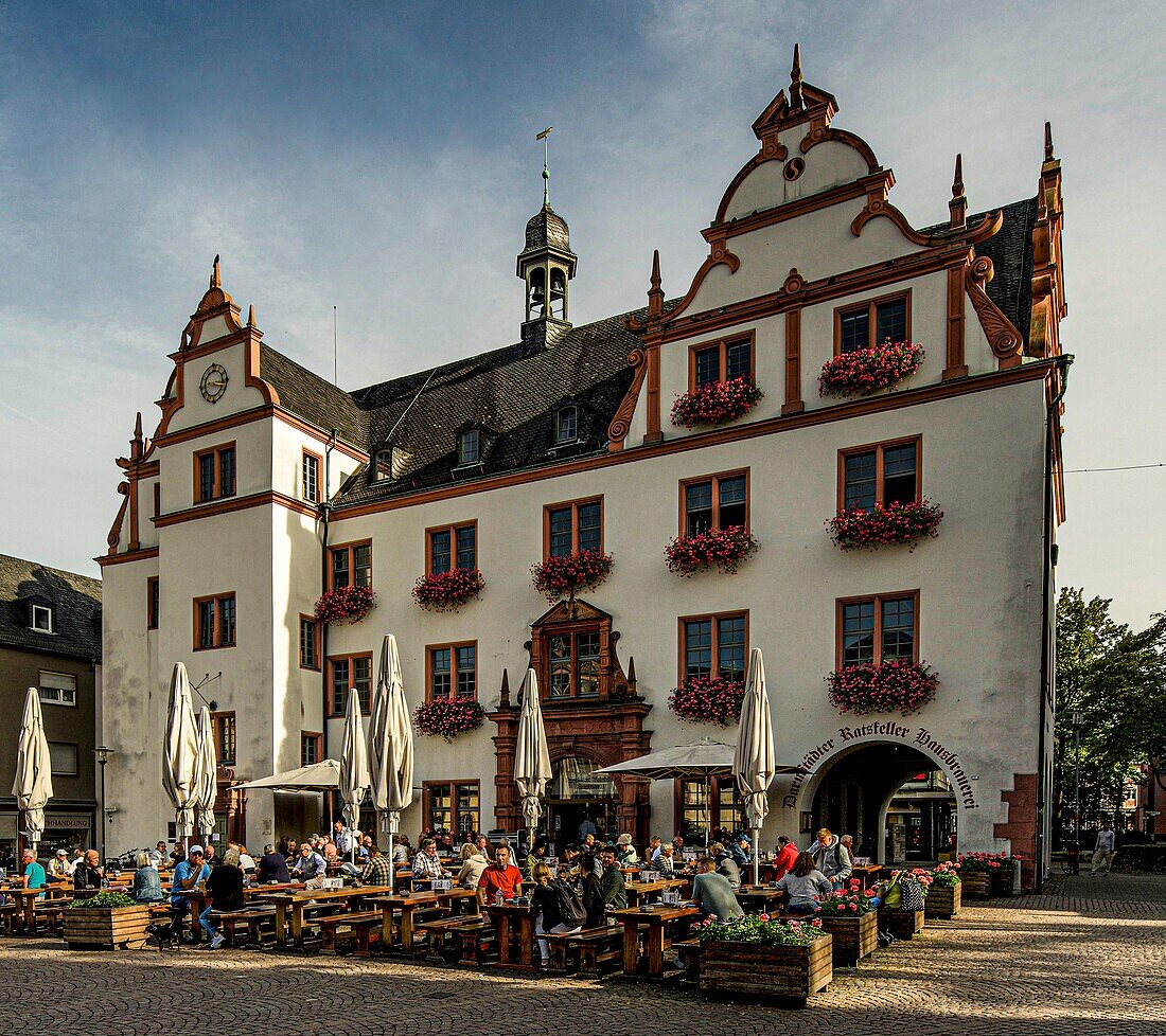 Old town hall on the market square with Ratskeller and outdoor restaurants, Darmstadt; Germany
