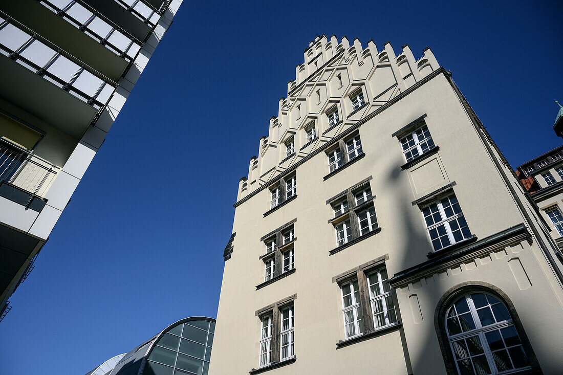 Westfassade vom Neuen Rathaus, Chemnitz, Sachsen, Deutschland, Europa