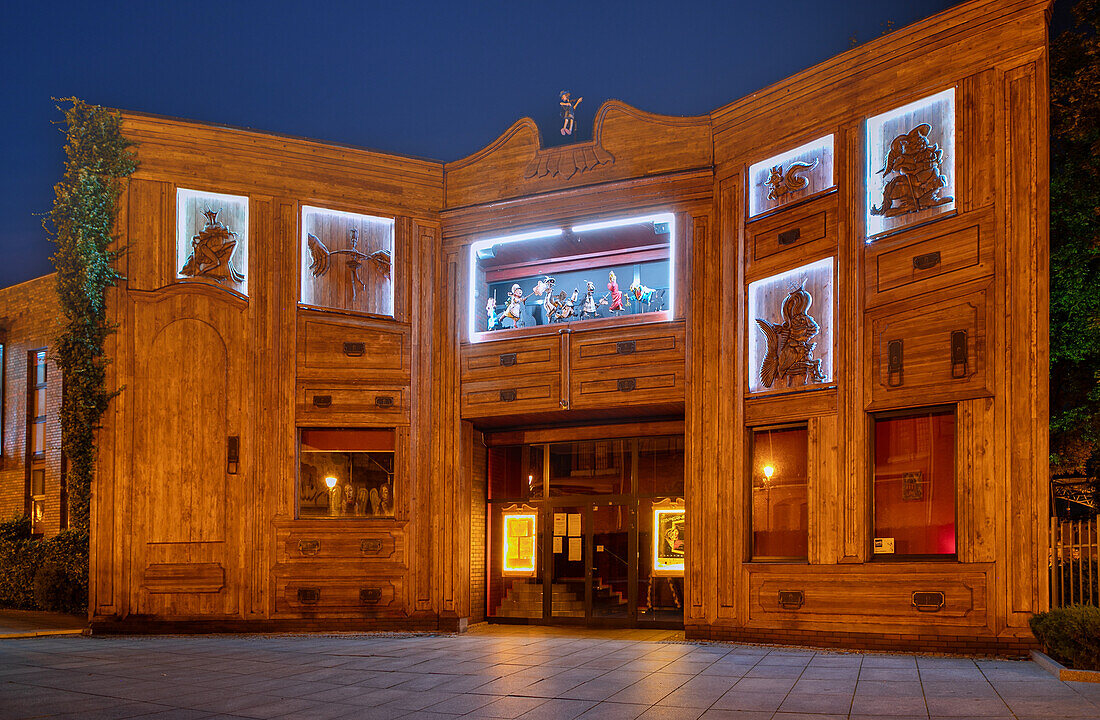 Mechanical balcony theater (Teatr na balkonie, Teatr Balkonowy Mechaniczny) with an open-air stage in Toruń (Thorn, Torun) in the Kujawsko-Pomorskie Voivodeship in Poland