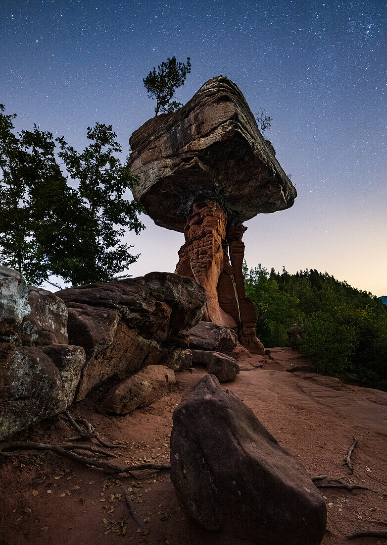 Teufelstisch bei Nacht, Hinterweidenthal, Pfälzerwald, Rheinland-Pfalz, Deutschland