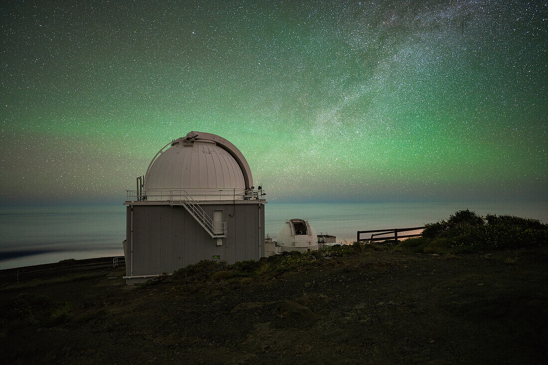 Telescope with airglow, Caldera de Taburiente National Park, La Palma, Spain