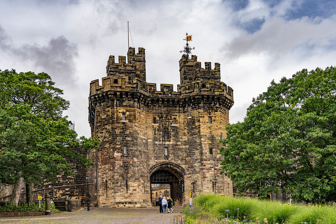  Gate to Lancaster Castle in Lancaster, Lancashire, England, Great Britain, Europe  