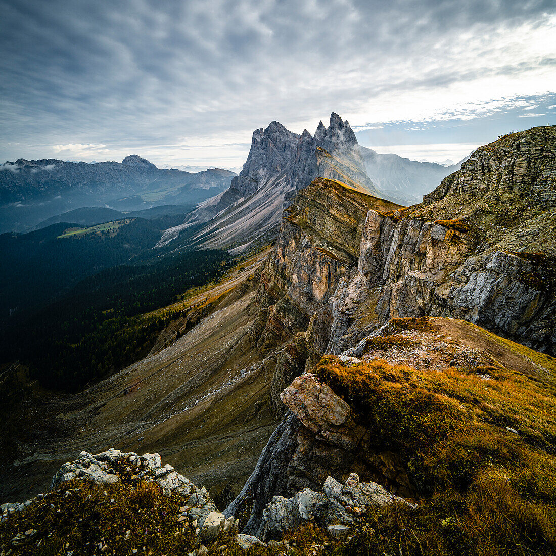 Geislergruppe und Seceda im Herbst, Grödnertal, Bozen, Südtirol, Italien