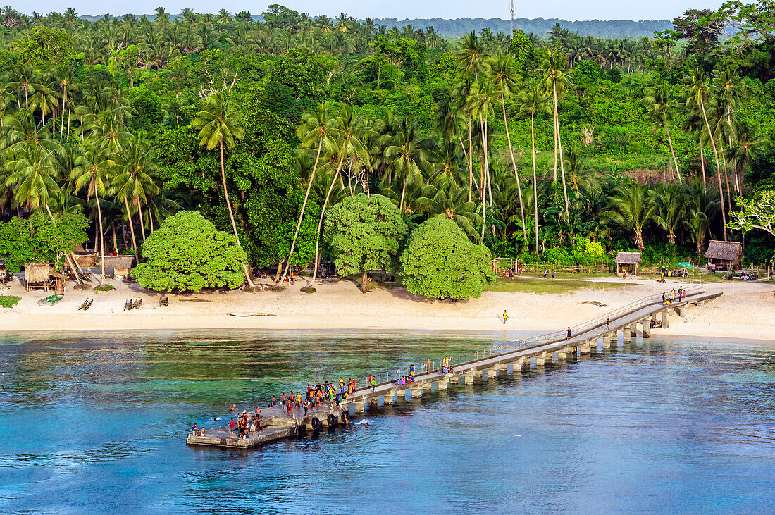 The Conflict Islands (also Conflict Atoll) an atoll in the Solomon Sea. Politically they belong to the Milne Bay Province in the southeast of Papua New Guinea.