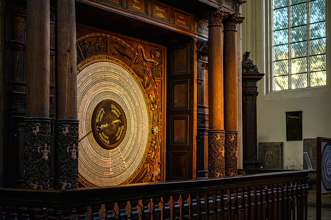 Astronomische Uhr in der Marienkirche, Rostock, Ostseeküste, Mecklenburg Vorpommern, Deutschland