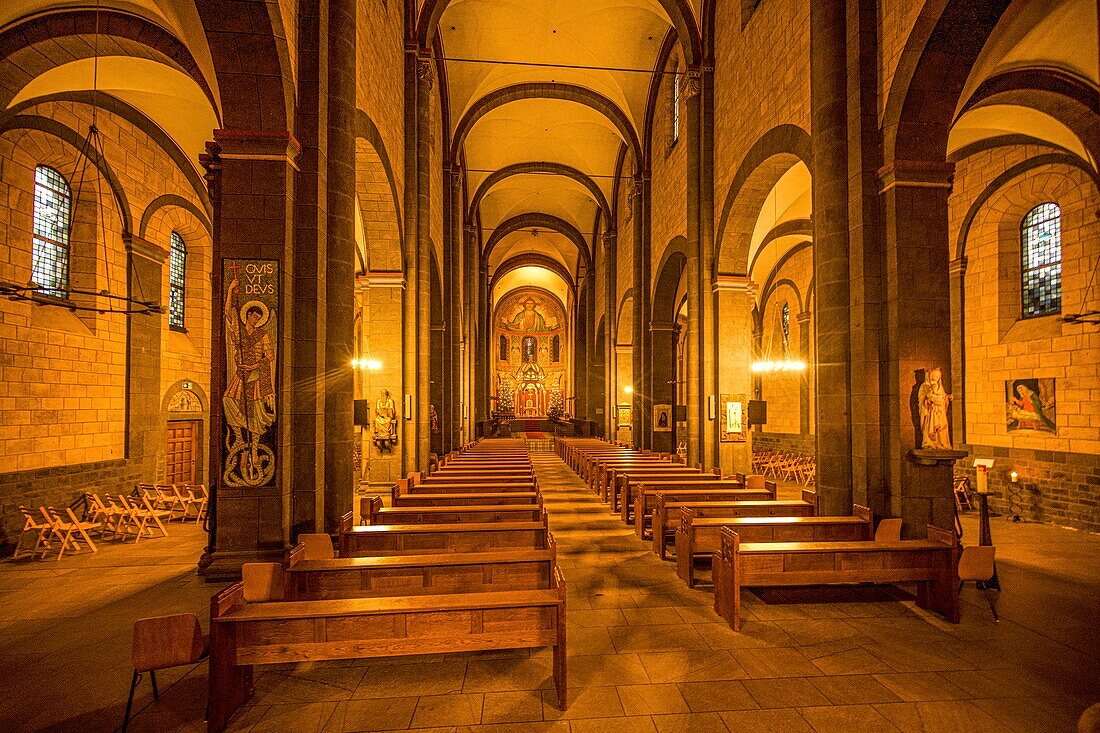  View of the interior of the Maria Laach monastery church, Eifel, Rhineland-Palatinate, Germany 