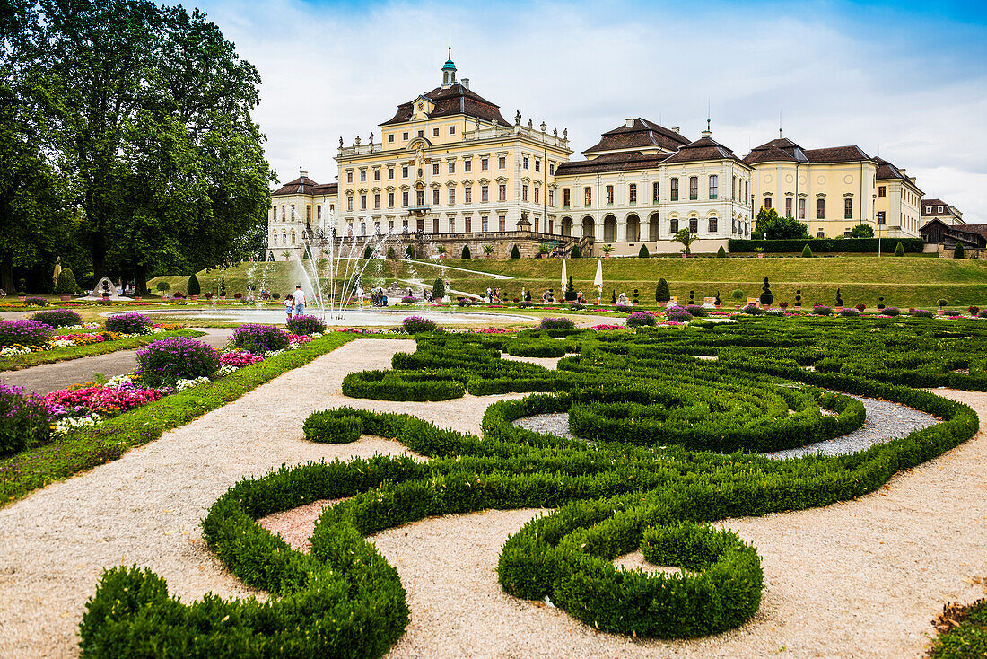 Gartenanlage Blühendes Barock, Barockgarten, Schloss Ludwigsburg, Ludwigsburg, Baden-Württemberg, Deutschland