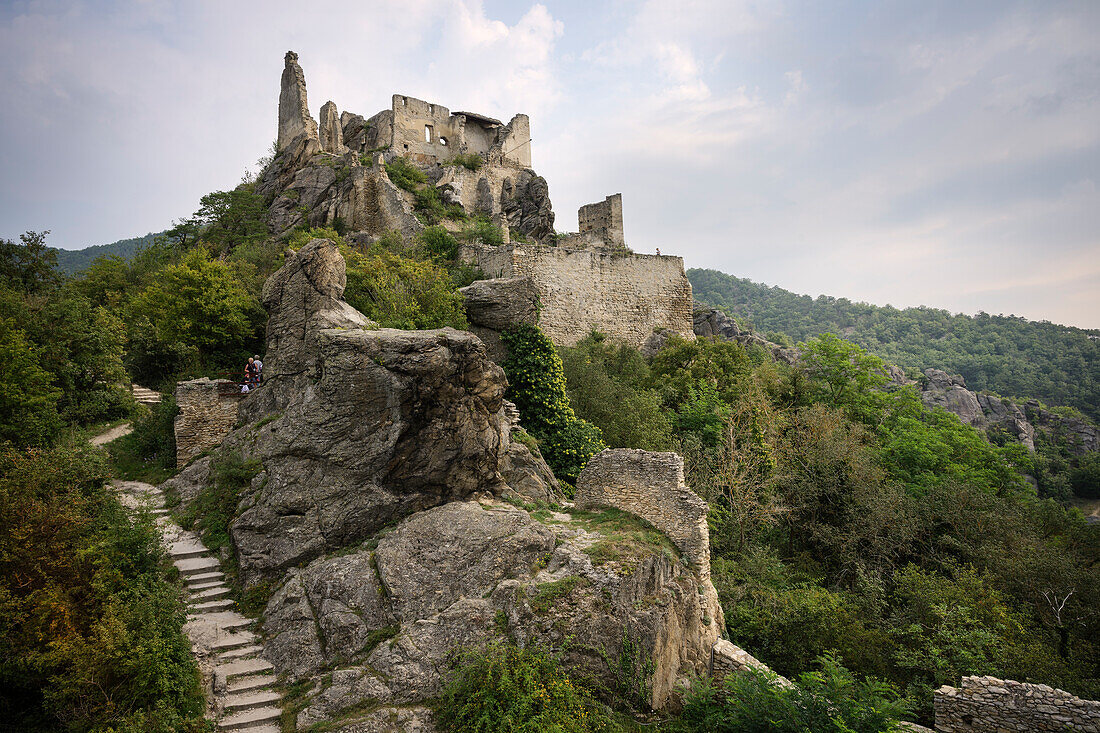  Dürnstein castle ruins, UNESCO World Heritage “Wachau Cultural Landscape”, Dürnstein, Lower Austria, Austria, Europe 