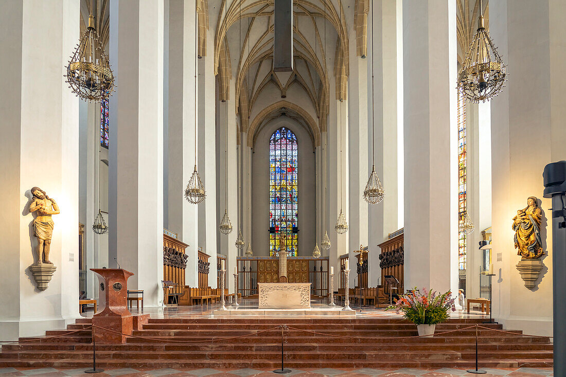 Innenraum der Frauenkirche in München, Bayern, Deutschland, Europa  