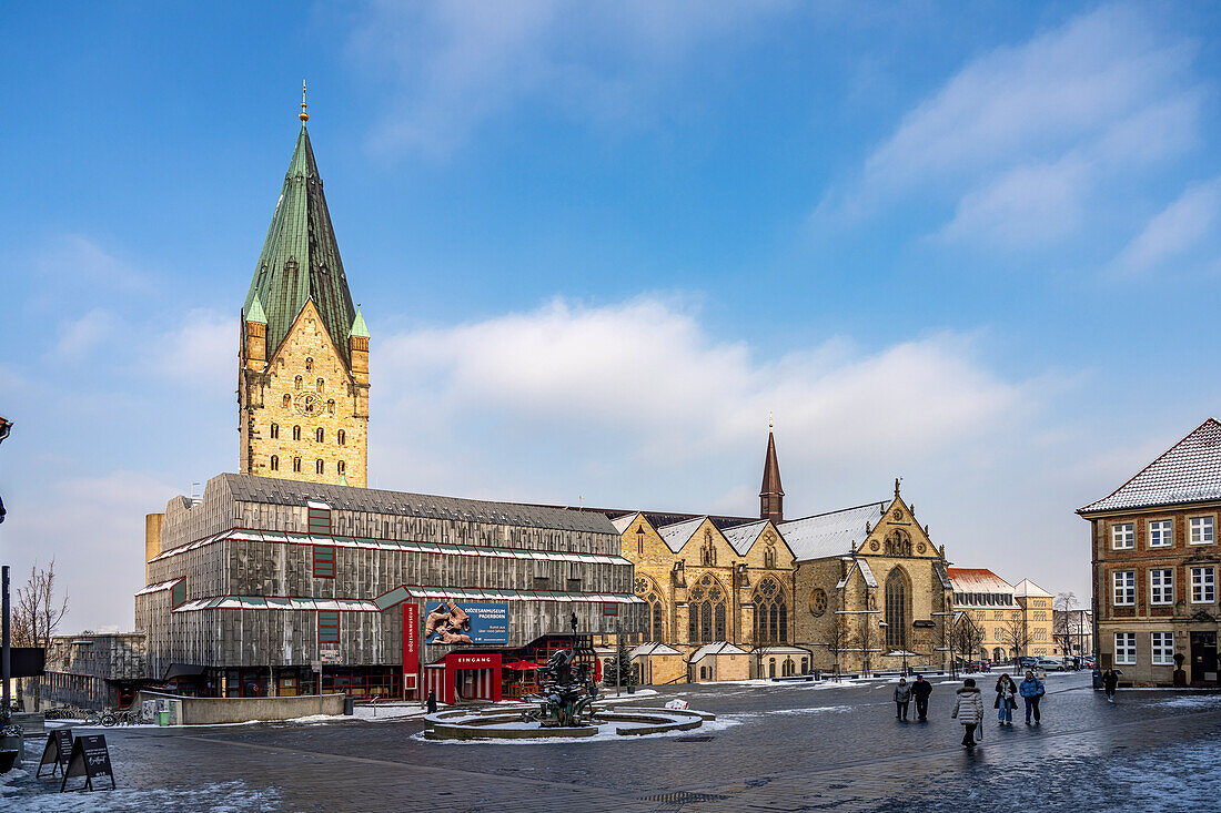  Paderborn Cathedral and the Diocesan Museum, Paderborn, North Rhine-Westphalia, Germany, Europe 