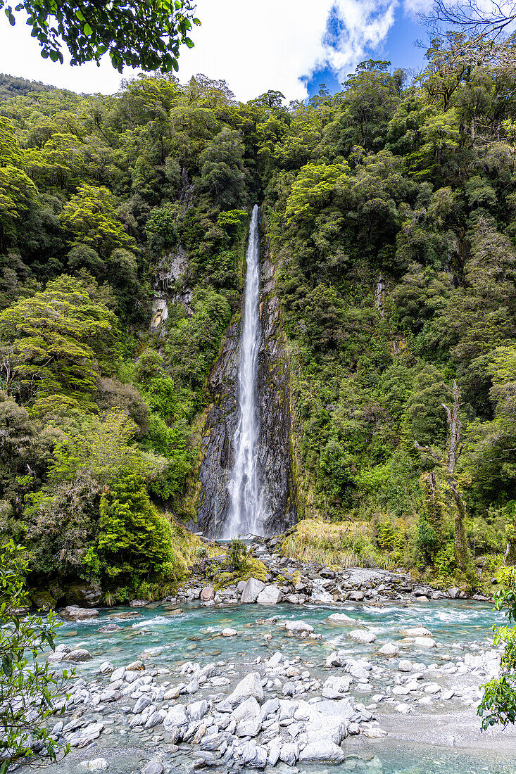 Thunderous roar comes from the aptly named Thunder Falls in New Zealand.