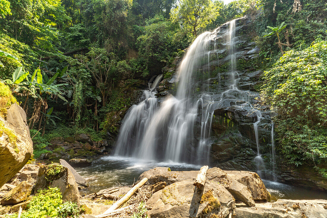 The Pha Dok Siew waterfall on the Pha Dok Sieo Nature Trail in Doi Inthanon National Park, Chiang Mai, Thailand, Asia