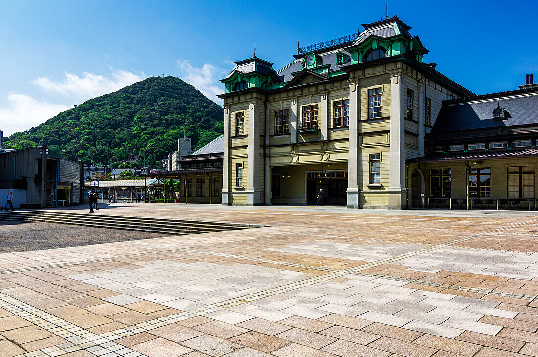 Historisches Bahnhofsgebäude, Stadtteil Mojiku, Stadt Kitakyushu, Präfektur Fukuoka, Japan