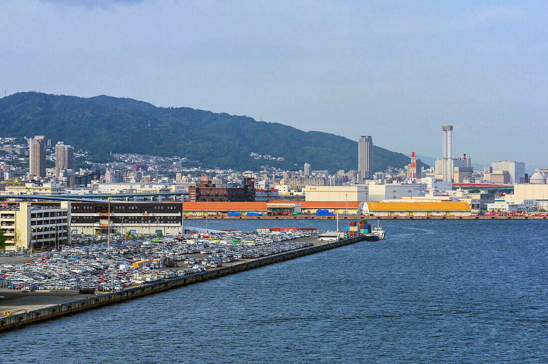 Blick auf Hafen und Stadt Kōbe, Bucht von Osaka, Präfektur von Hyōgo, Insel Honshū, Japan