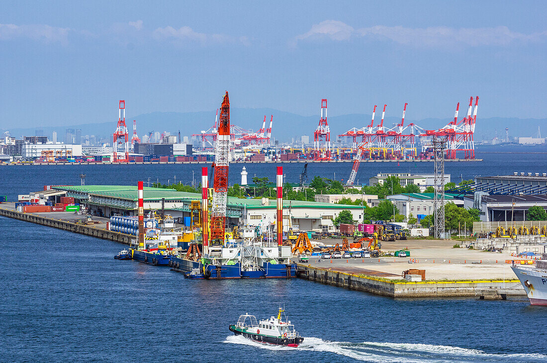 Blick auf Kräne im Hafen, Stadt Kōbe, Bucht von Osaka, Präfektur von Hyōgo, Insel Honshū, Japan