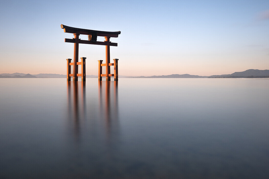 Shirahige Shrine Torii, Takashima, Präfektur Shiga, Japan, Asien