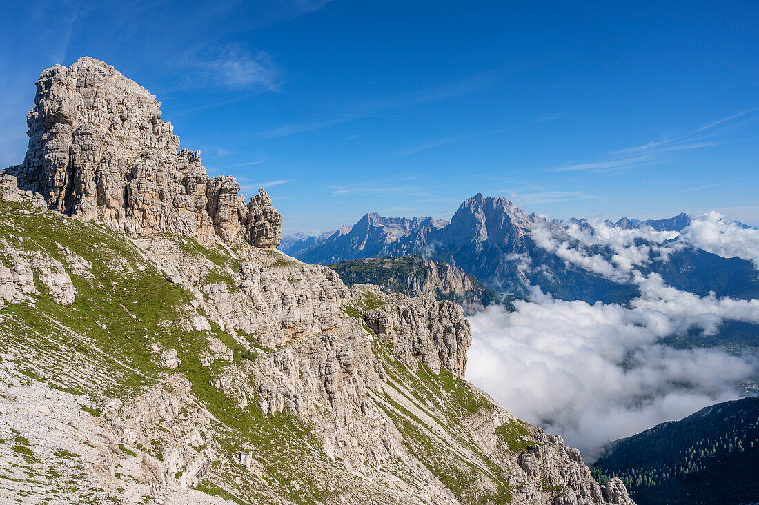 Summit of the Sfornioi Nord in the Bosconero Group, Belluno Province, Alto Adige, South Tyrol, Alps, Dolomites, Veneto, Veneto, Italy