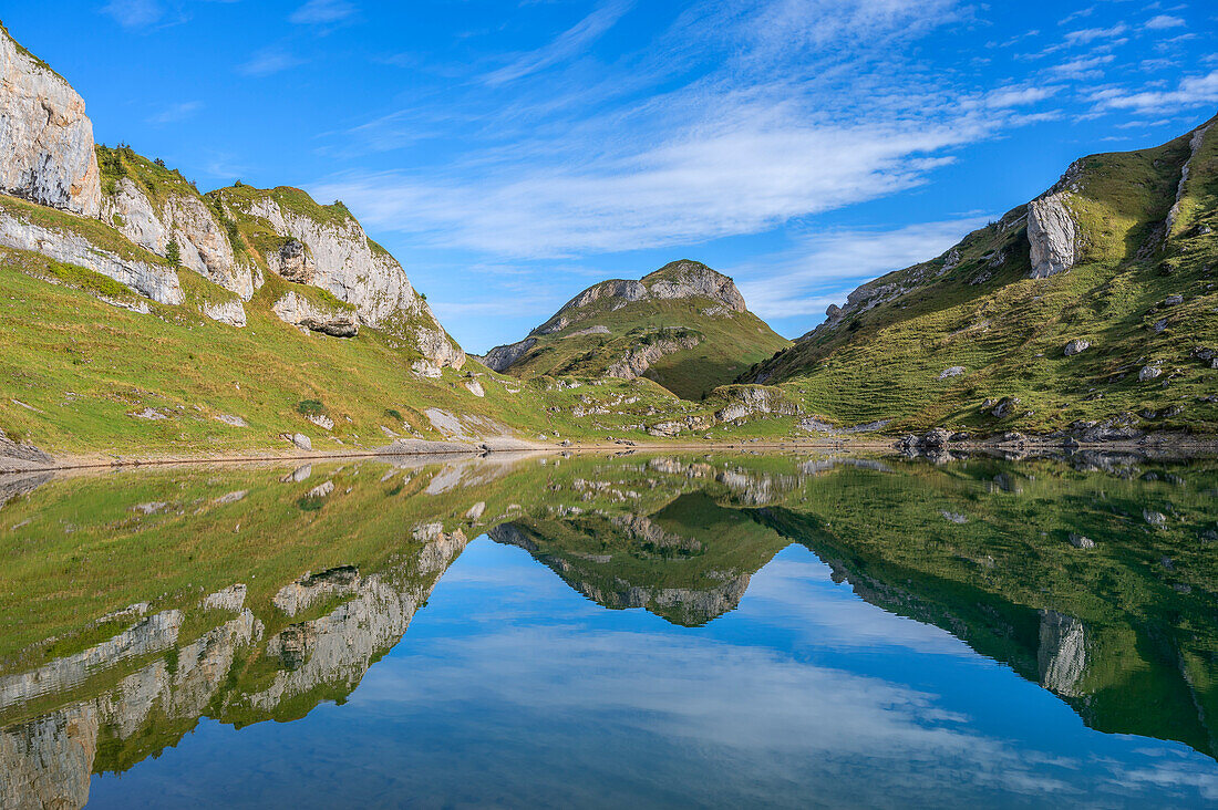 Spilauersee in der Chaiserstockkette, Riemenstalden, Glarner Alpen, Schwyz, Schweiz