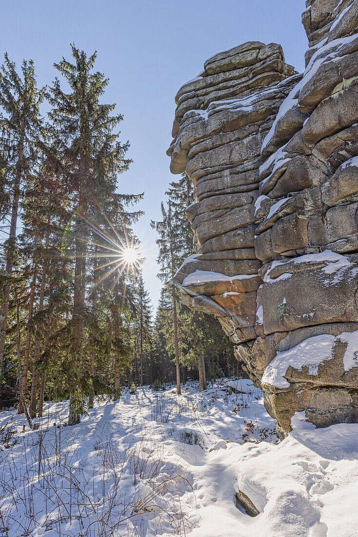 Granitfelsen im Fichtelgebirge, Rudolphstein, Weißenstadt, Schneeberg, Oberfranken, Franken, Bayern, Deutschland, Europa