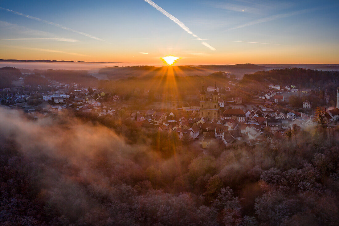 Gößweinstein in the early morning, Forchheim, Upper Franconia, Franconia, Bavaria, Germany, Europe