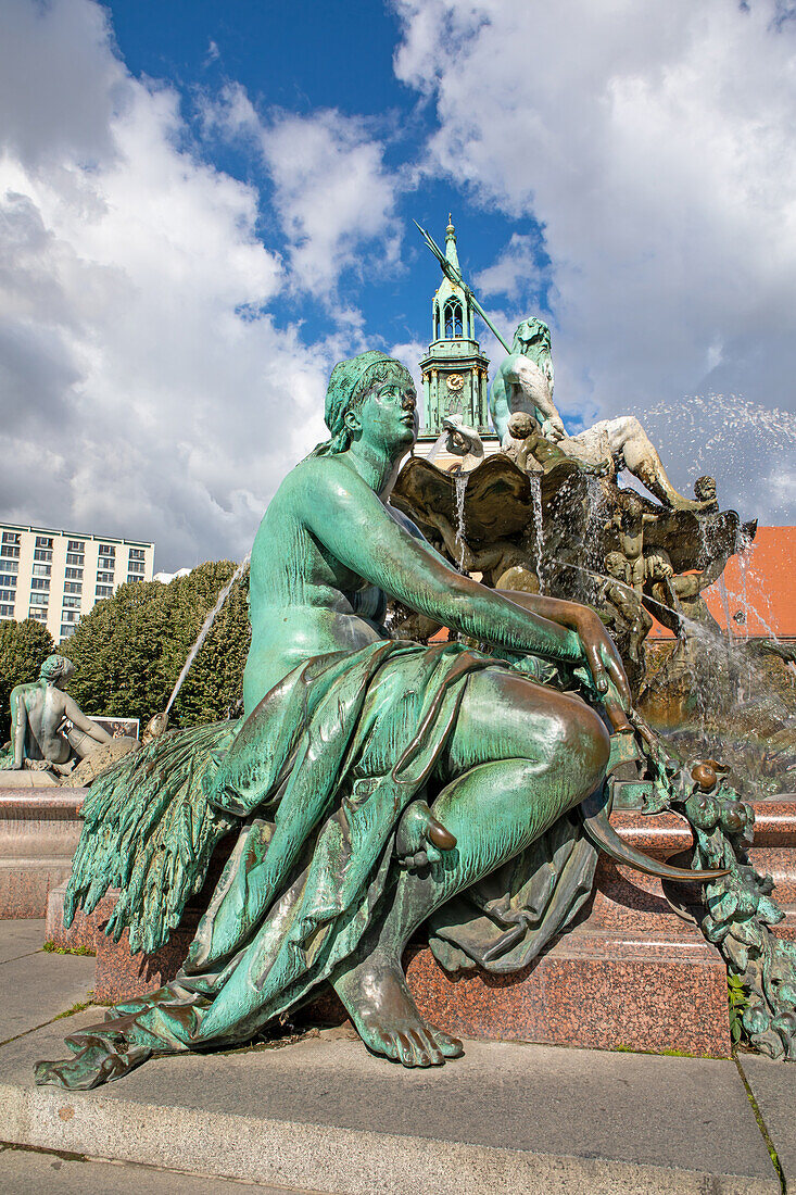Neptunbrunnen am Alexanderplatz, Berlin, Deutschland