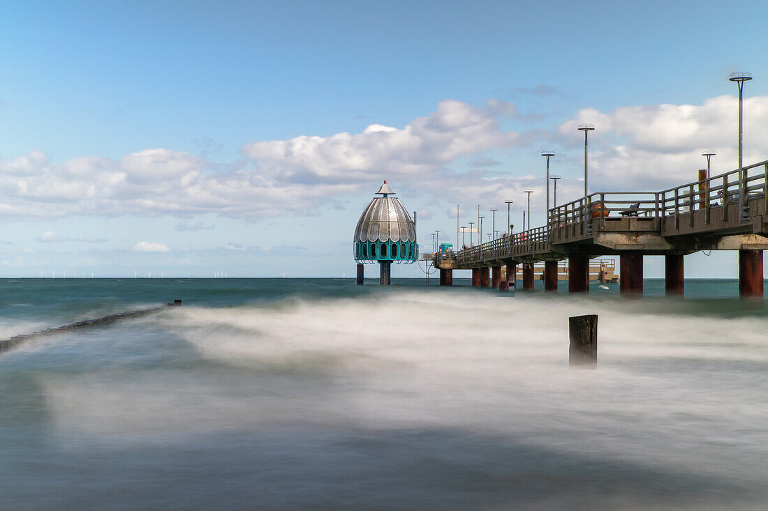  Diving gondola at the Zingst pier, Baltic Sea, Darß, Fischland, Zingst, Mecklenburg-Western Pomerania, Germany 