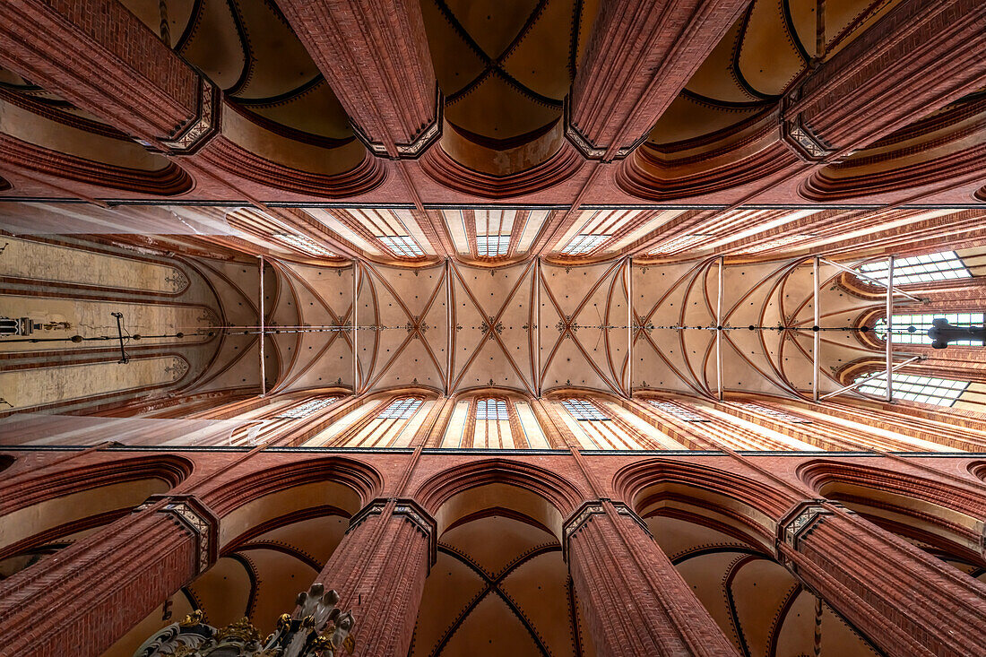  Vault of the Church of St. Nikolai in the Hanseatic city of Wismar, Mecklenburg-Western Pomerania, Germany 