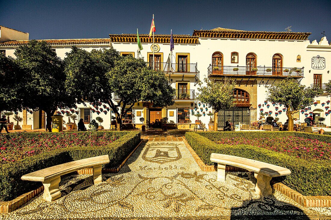  Plaza de los Naranjos in the old town of Marbella with town hall and mosaic pavement, Costa del Sol, Andalusia, Spain 