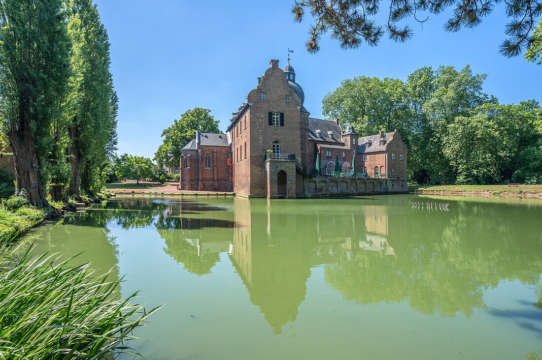 Burg Bergerhausen, Kerpen, Rhein-Sieg-Kreis, Nordrhein-Westfalen, Deutschland