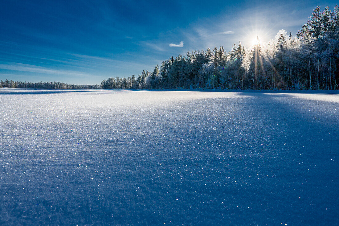 Zugefrorener See; Råneå, Norrbotten, Schweden