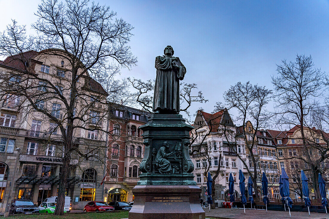 Das Lutherdenkmal auf dem Karlsplatz in Eisenach, Thüringen, Deutschland   