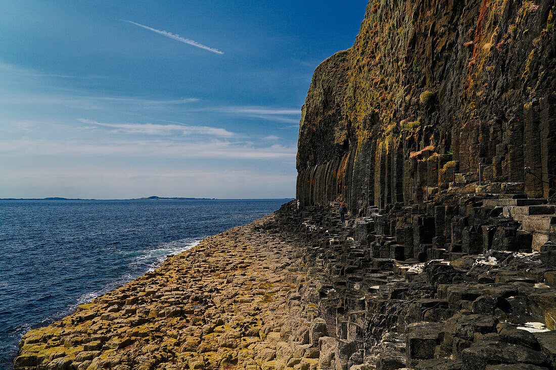 Großbritannien, Schottland, Hebriden Insel Isle of Staffa,  Felsformationen, Basaltstrukturen  bei der Höhle Fingalls Cave