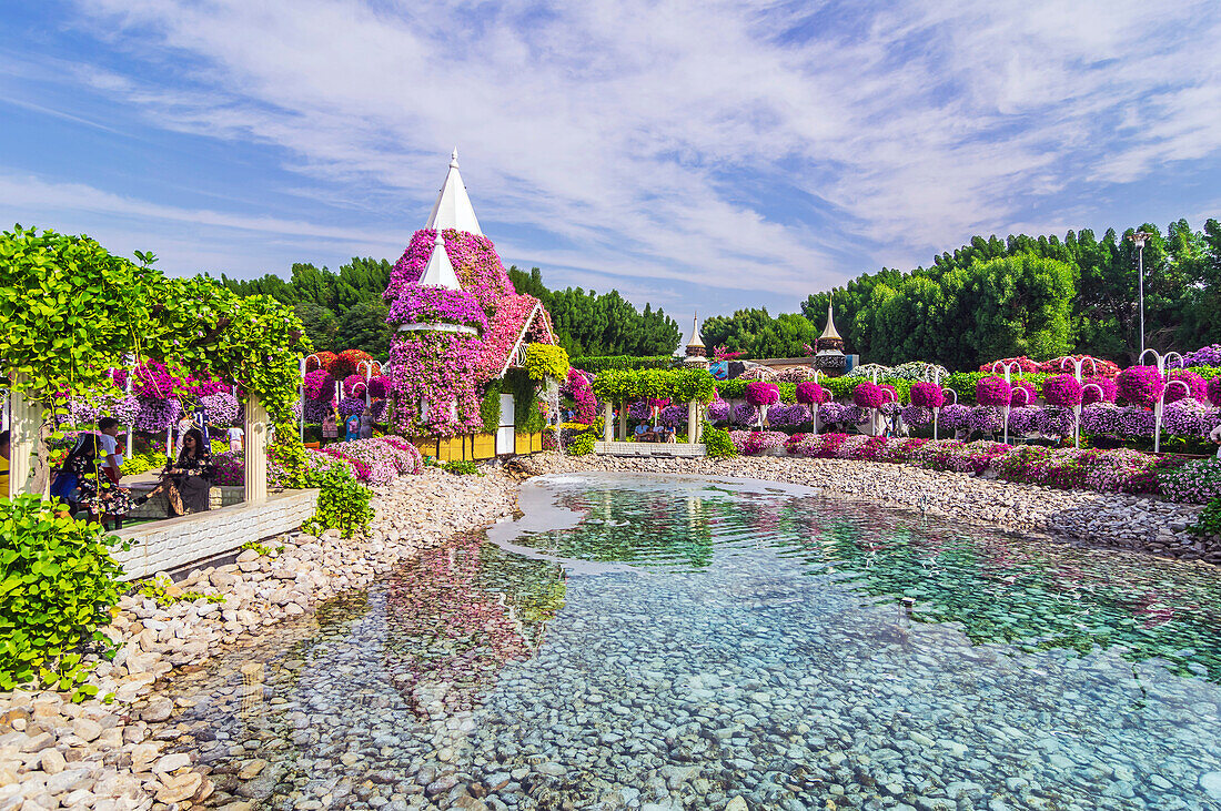 Blumenskulpturen, Der Blumenpark 'Miracle Garden', Dubai, Vereinigte Arabische Emirate, Arabische Halbinsel, Naher Osten