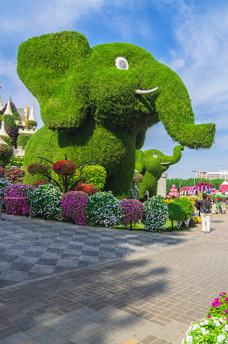 Tierskulpturen aus Gras, Der Blumenpark 'Miracle Garden', Dubai, Vereinigte Arabische Emirate, Arabische Halbinsel, Naher Osten