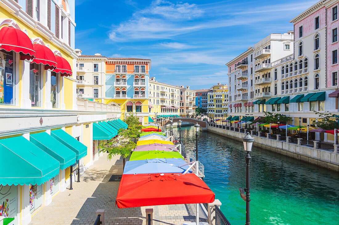  Little Venice in Doha in the heart of THE PEARL, an artificial island, capital of Qatar in the Persian Gulf. 