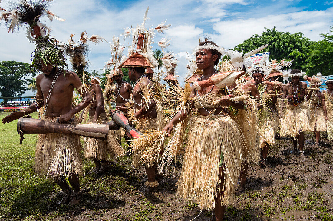 Volksstamm in traditioneller Tracht, Sing sing, Morobe Show, Lae, Papua Neuguinea