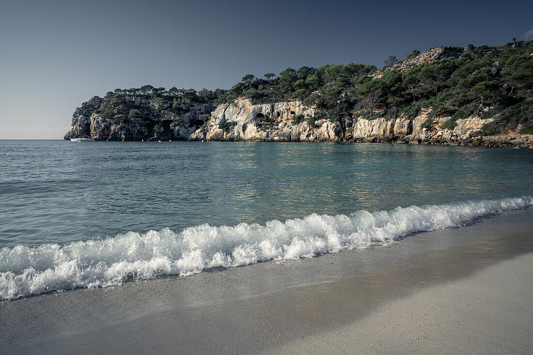 Strand der Meeresbucht "Cala Macarella", Menorca, Balearen, Spanien, Europa