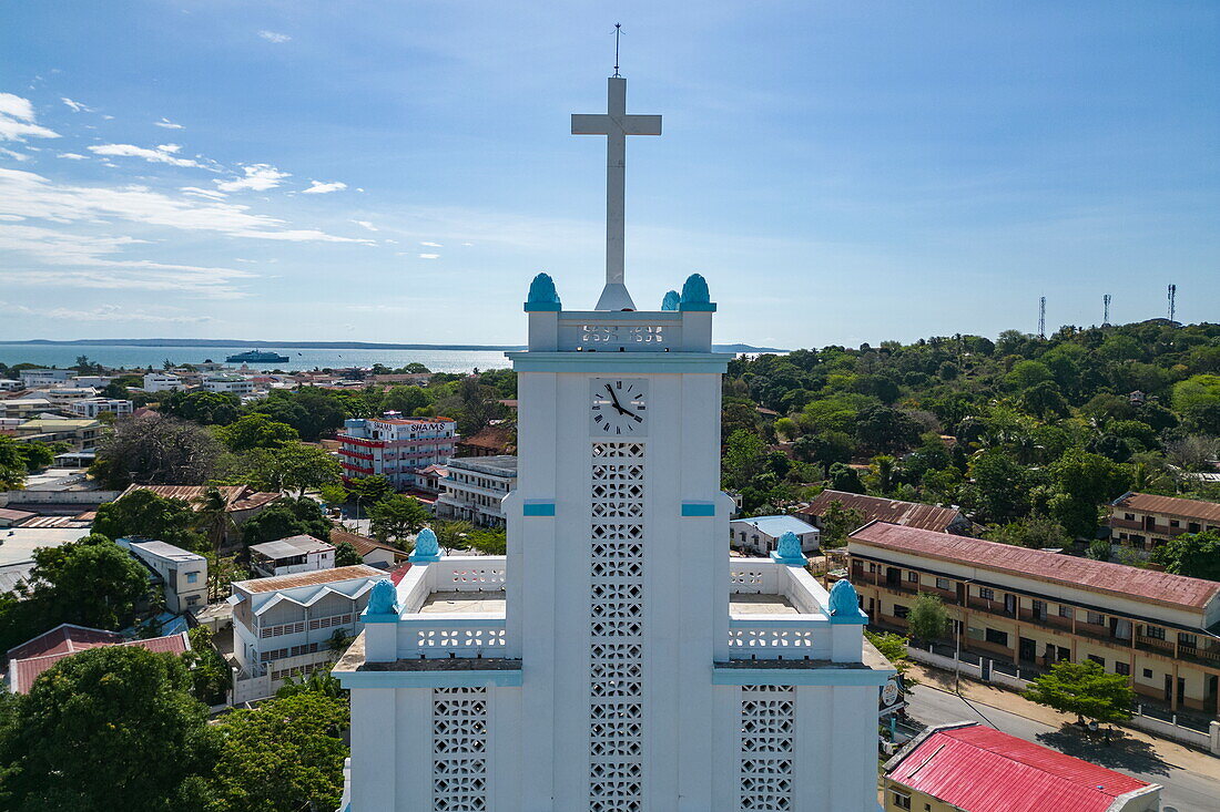  Aerial view of Mahajanga Cathedral with the expedition cruise ship SH Diana (Swan Hellenic) in the distance, Mahajanga, Boeny, Madagascar, Indian Ocean 