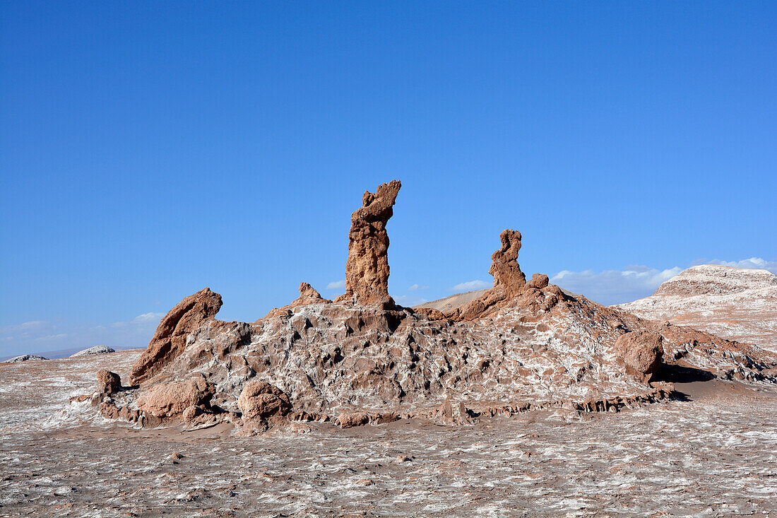 Chile; Nordchile; Region Antofagasta; Atacama Wüste; bei San Pedro de Atacama; Cordillera del Sal; Valle de la Luna; bizarre Felsformation; die "Drei Marien"