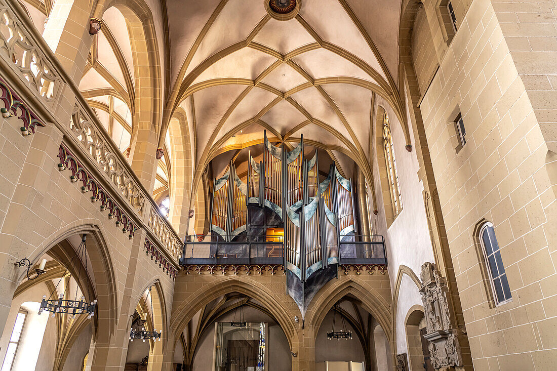  Organ of the Catholic parish church of St. John the Baptist in Kitzingen, Lower Franconia, Bavaria, Germany  